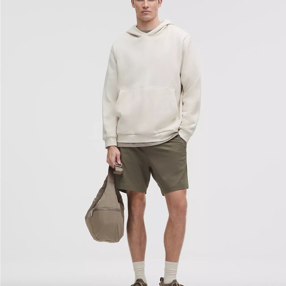 Lululemon Commission Shorts – Olive Green